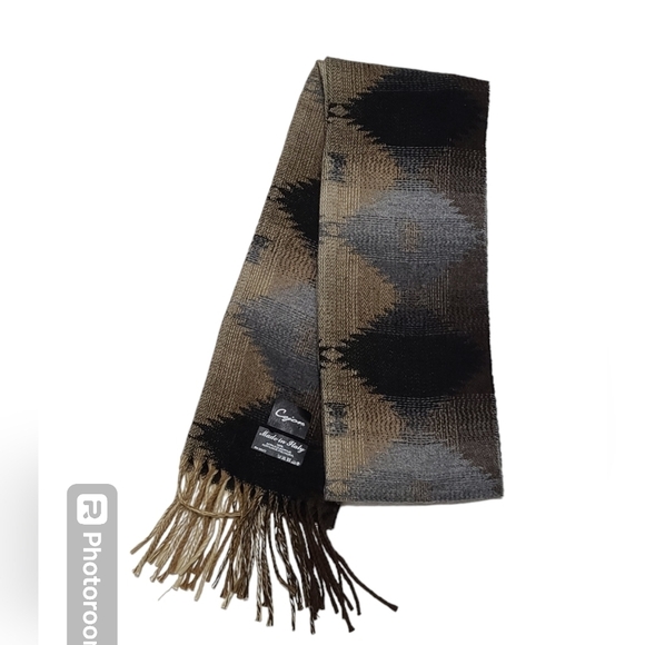 Made in Italy Cejon scarf - Picture 1 of 5